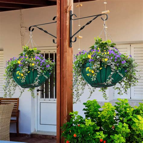 wall mounted plant hangers outdoor